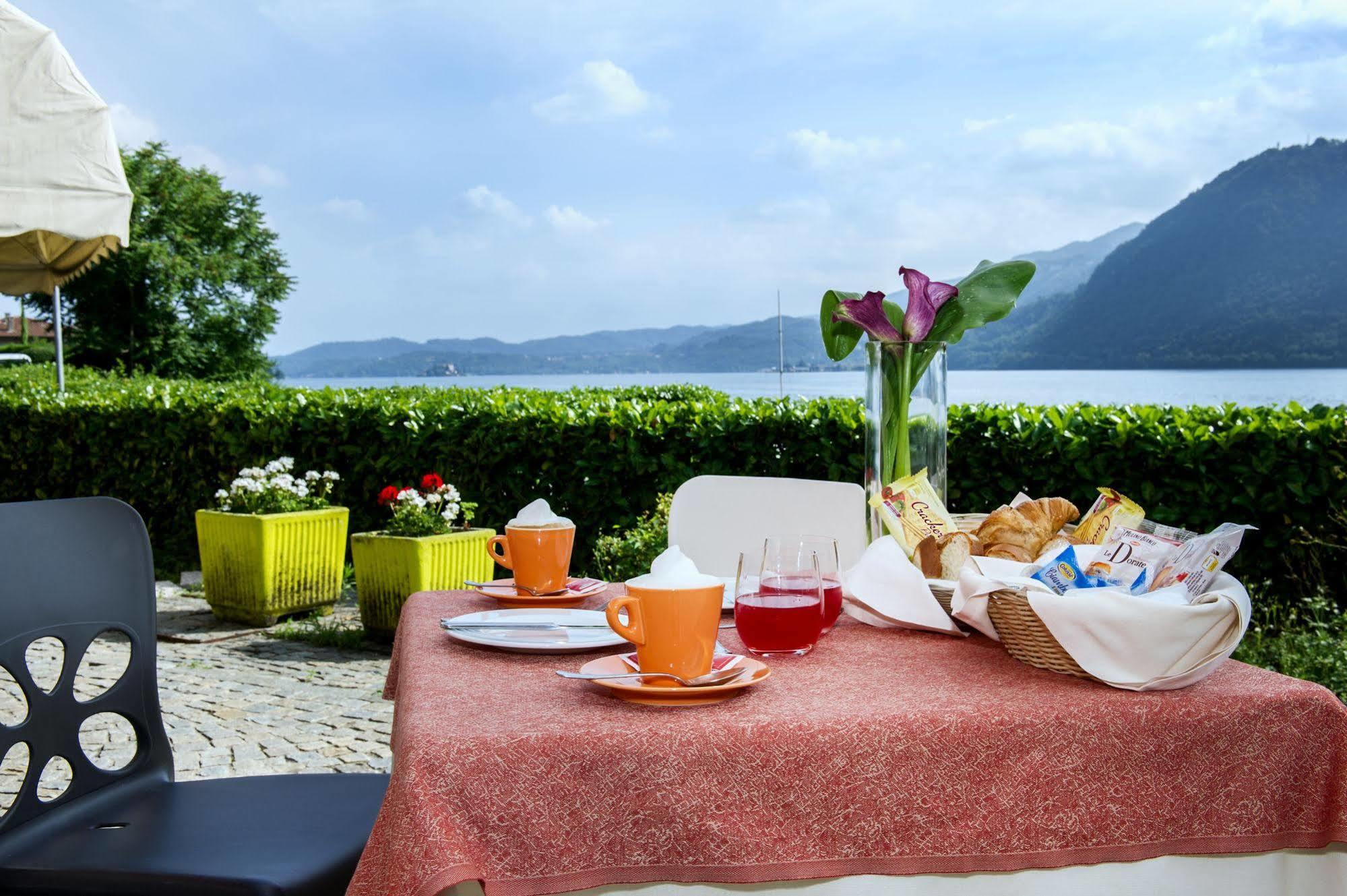 Hotel & Residence La Sibilla Cusiana เปตเตนาสโก ภายนอก รูปภาพ