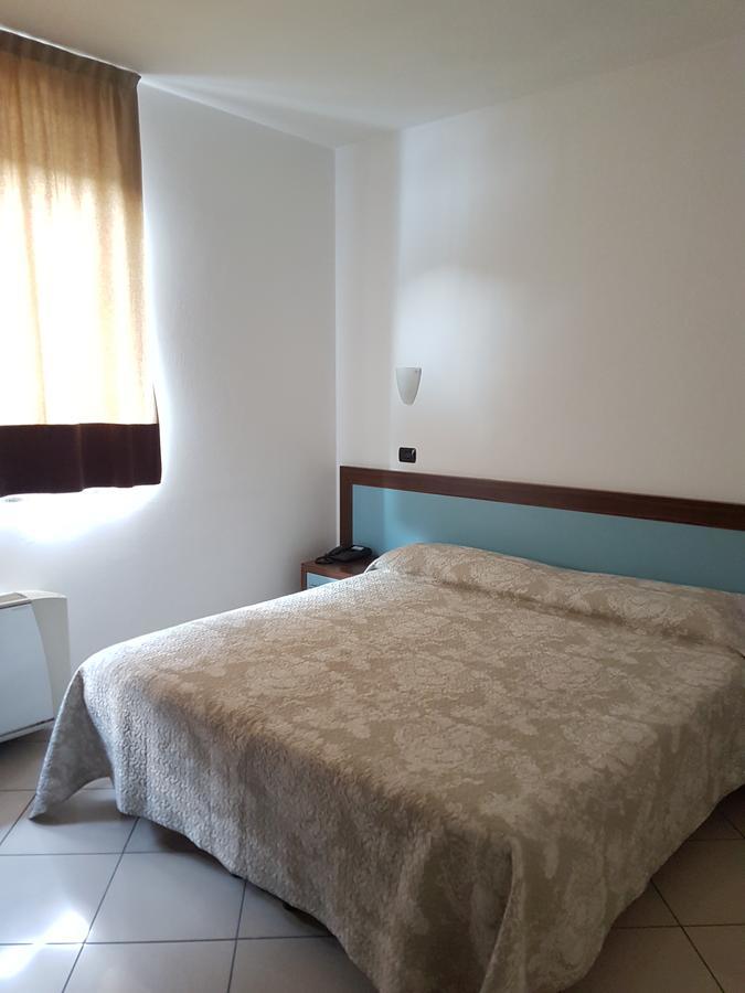 Hotel & Residence La Sibilla Cusiana เปตเตนาสโก ภายนอก รูปภาพ